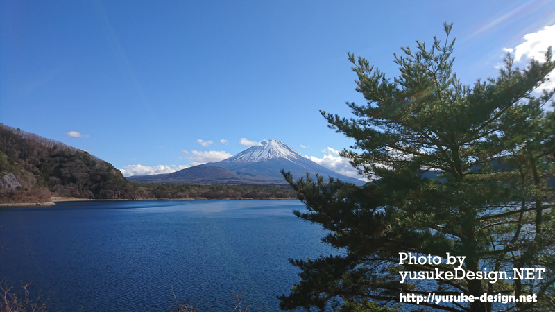 本栖湖からの富士山